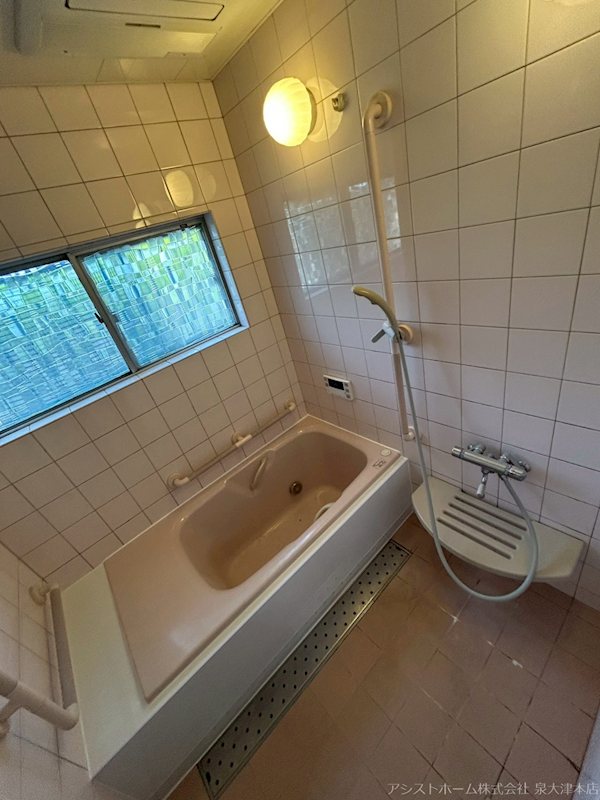助松町3丁目一戸建て 風呂画像