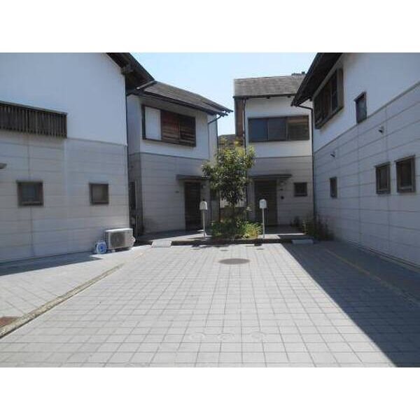 森川戸建　C棟 駐車場
