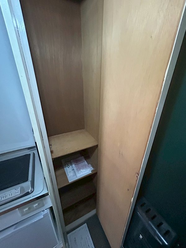 ラフォーレ助松 収納