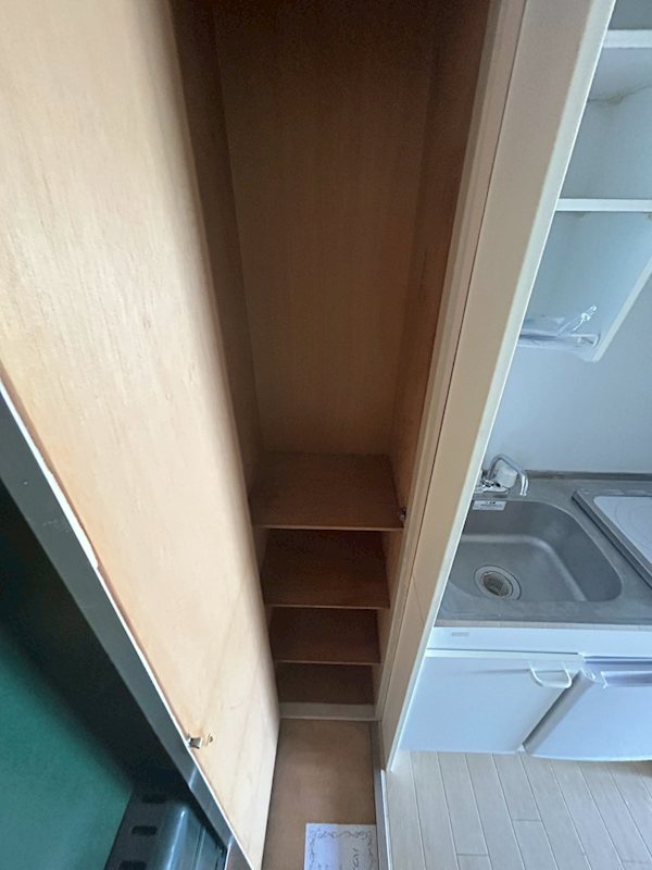 ラフォーレ助松 収納