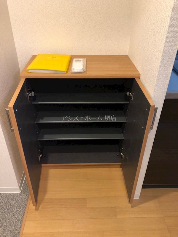 ヴィラペントハウス堺東 収納