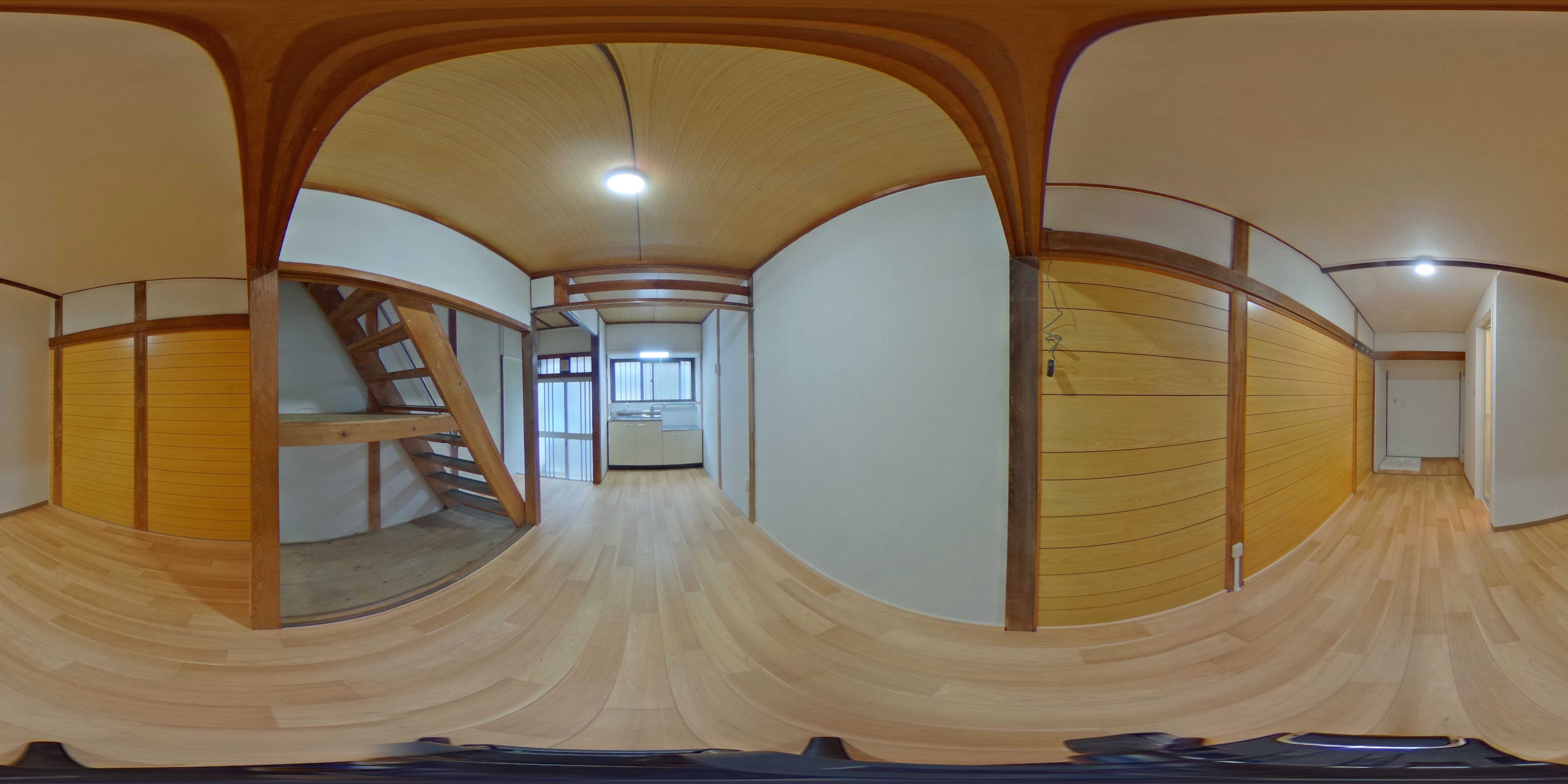 富秋町テラス リビング