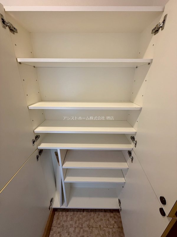 バスキア 収納