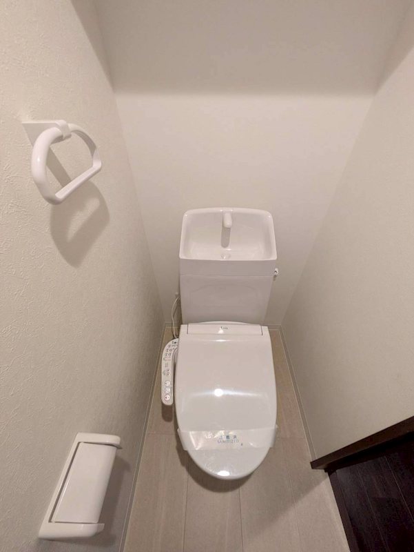 レーヴメゾン羽衣 トイレ