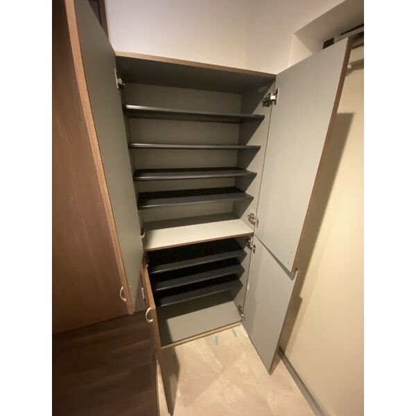 レーヴメゾン羽衣 収納
