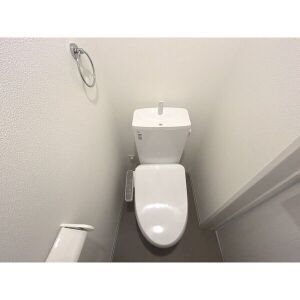 ジーメゾン岸和田クレリア トイレ