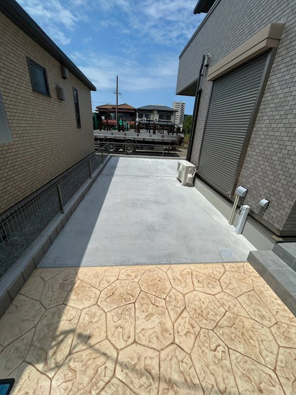 クインテット土生 駐車場