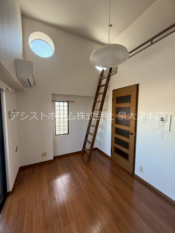 ｼｬﾙﾏﾝﾌｼﾞ東岸和田弐番館 リビング