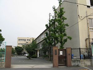ライブリー高石 中学校
