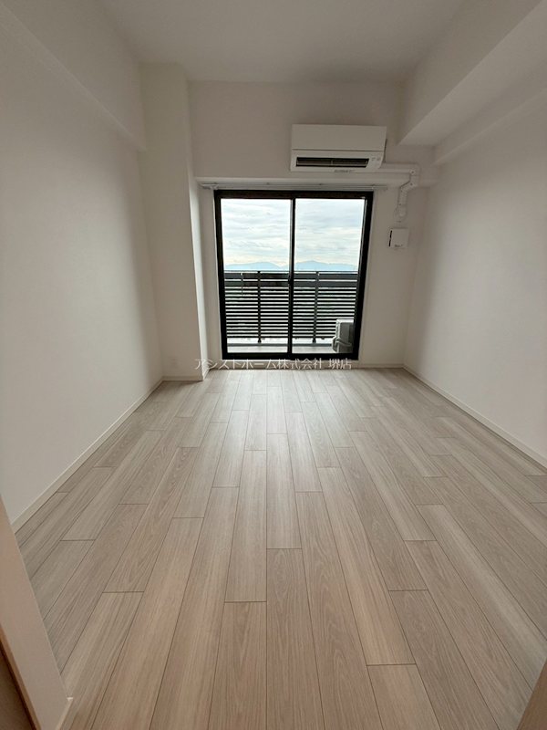S-RESIDECE堺湊駅前azure ベッドルーム