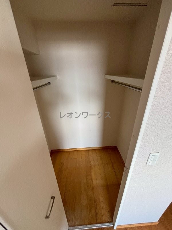 アルザブルータワーズ 収納