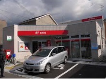 アンプルールフェール ルミエール富木 郵便局