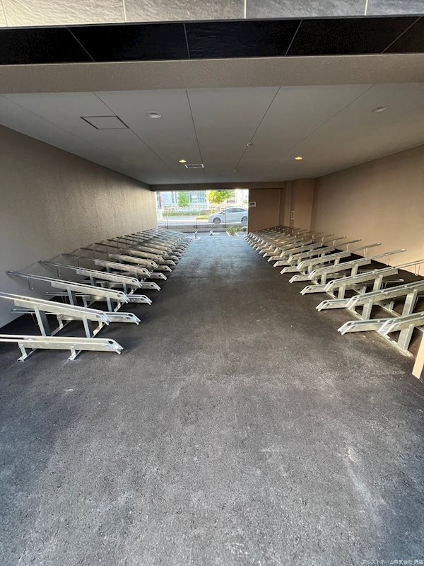 FREEDOMresidence堺大小路 駐車場