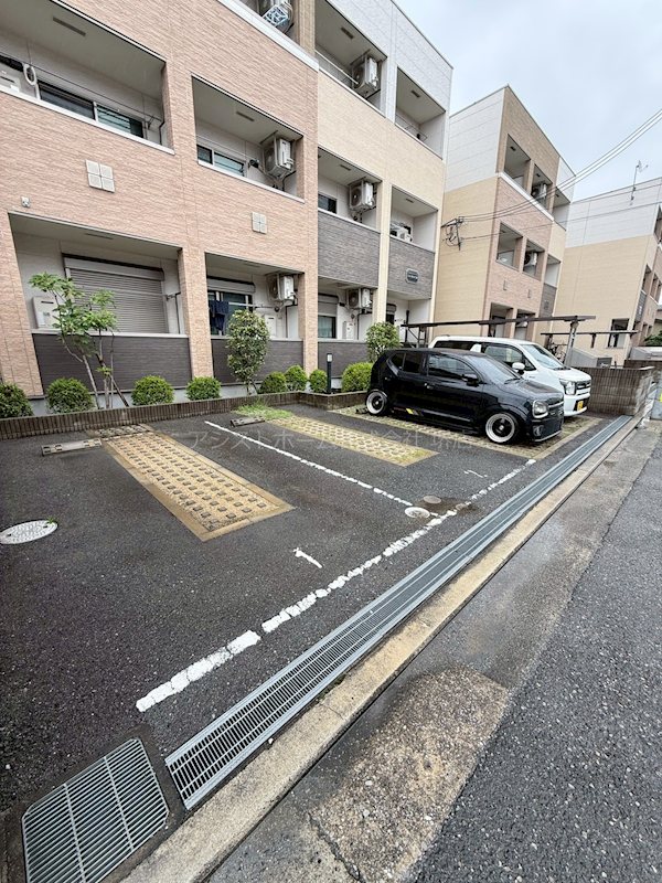 フジパレス堺なかもずⅠ番館 駐車場