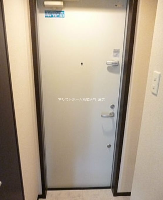 フジパレス愛泉 玄関