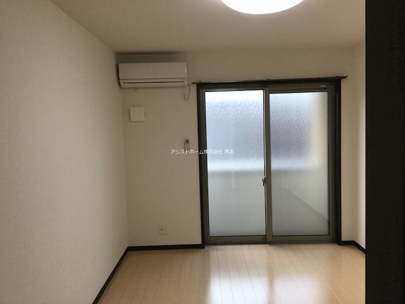 フジパレス愛泉 ベッドルーム