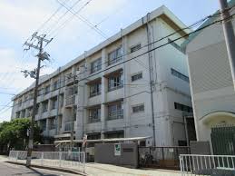 ビーチマンションⅡ 小学校