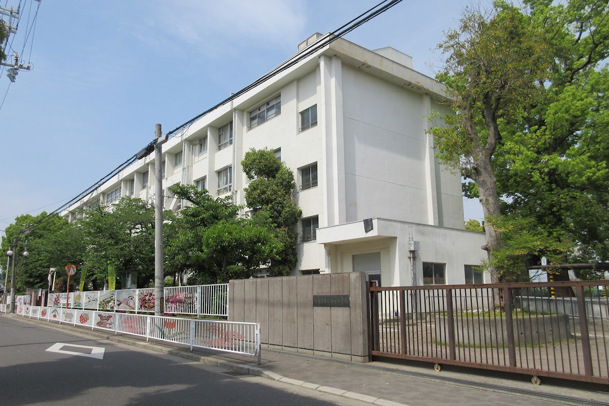 リースランド我孫子 小学校