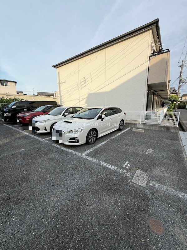 ロイヤルパレス 駐車場