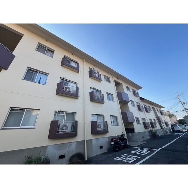 マンショントレビ 駐車場