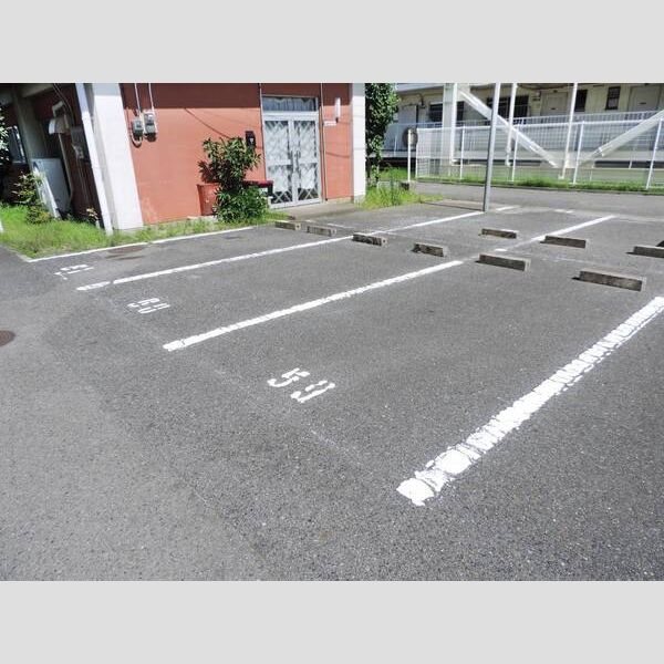 ビレッジハウス忠岡2号棟 駐車場