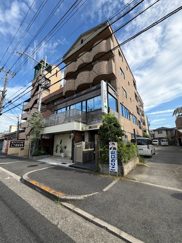 ビッグウエスト今池 外観