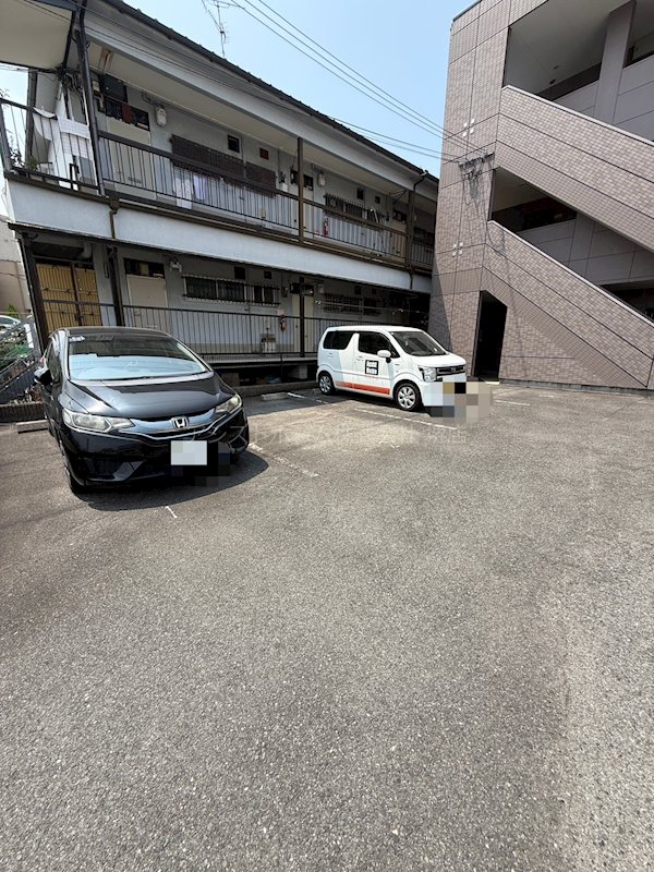 梅町マンション 駐車場