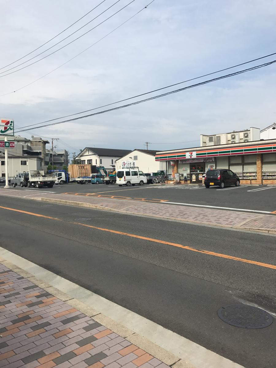 梅町マンション コンビニ