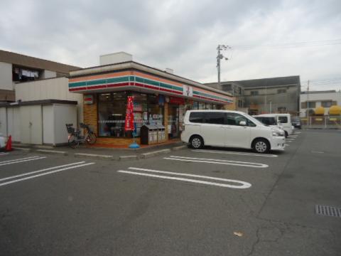 三宝町ジーイーシス コンビニ