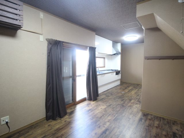 和泉市葛の葉町戸建 リビング