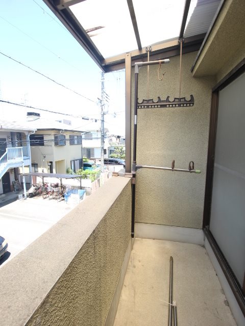 和泉市葛の葉町戸建 ベランダ