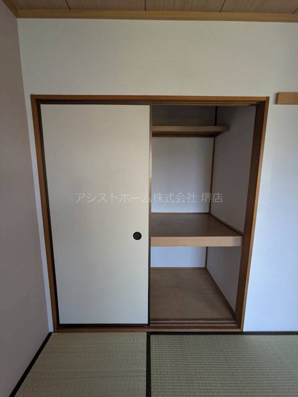 フレンドコーポB棟 収納