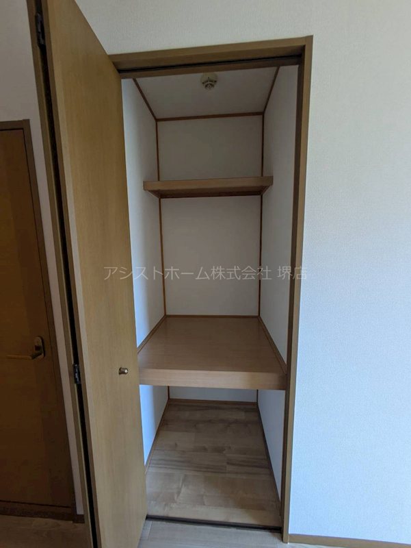 フレンドコーポB棟 収納