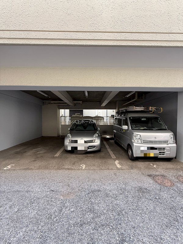ランドステージ三国ヶ丘 駐車場