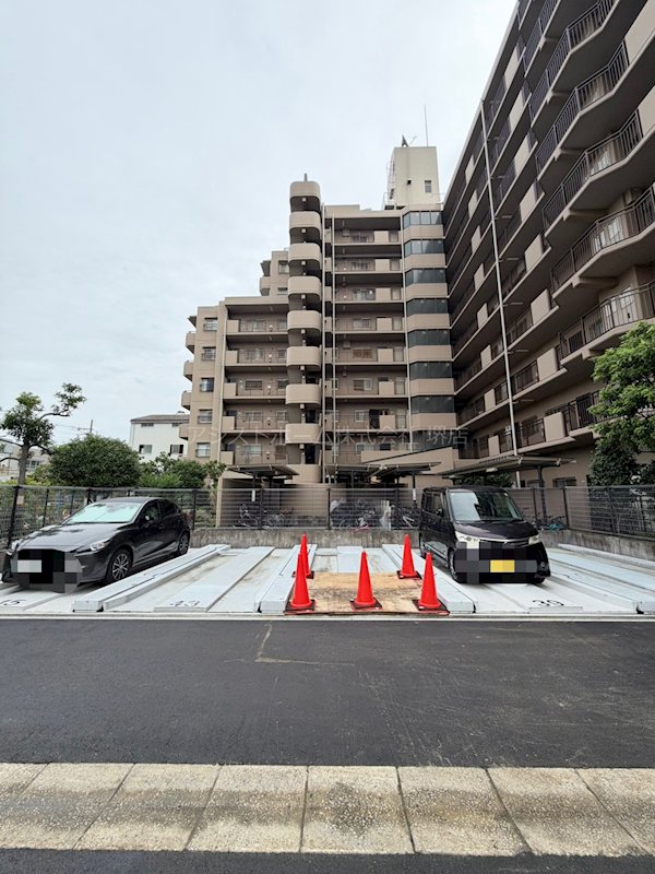 エクセレンス堺東 駐車場