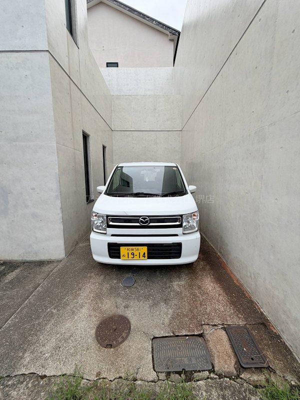 大浜中町貸事務所 駐車場