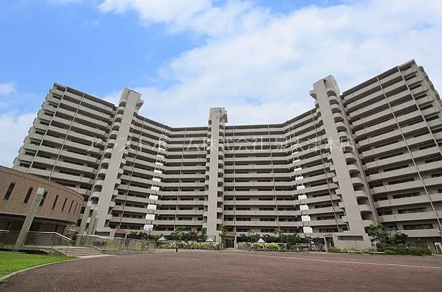 メゾンドールラーバン和泉Ⅲ番館 外観