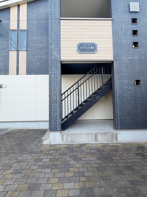 フジパレス黒土 エントランス