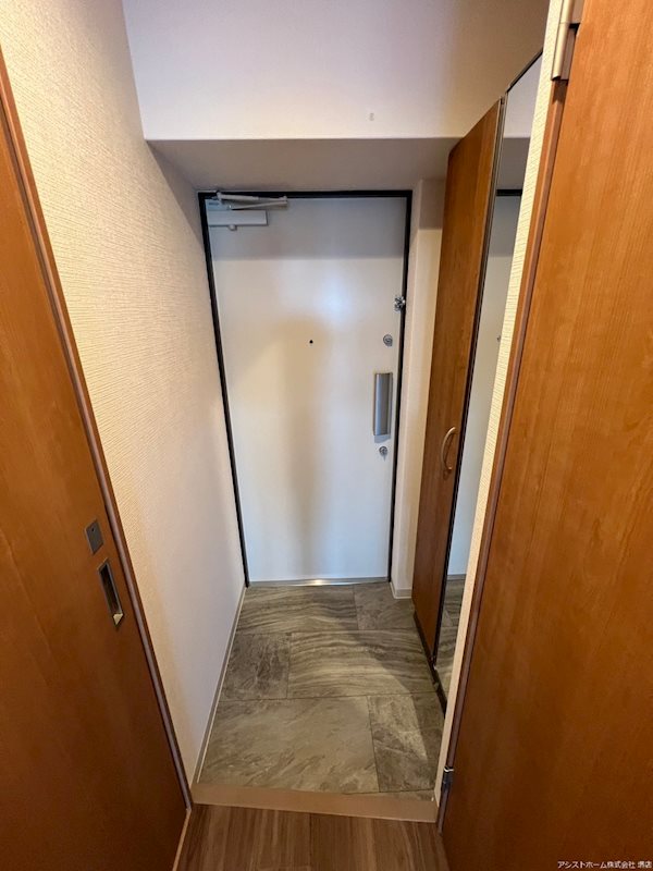 FREEDOMresidence堺大小路 玄関