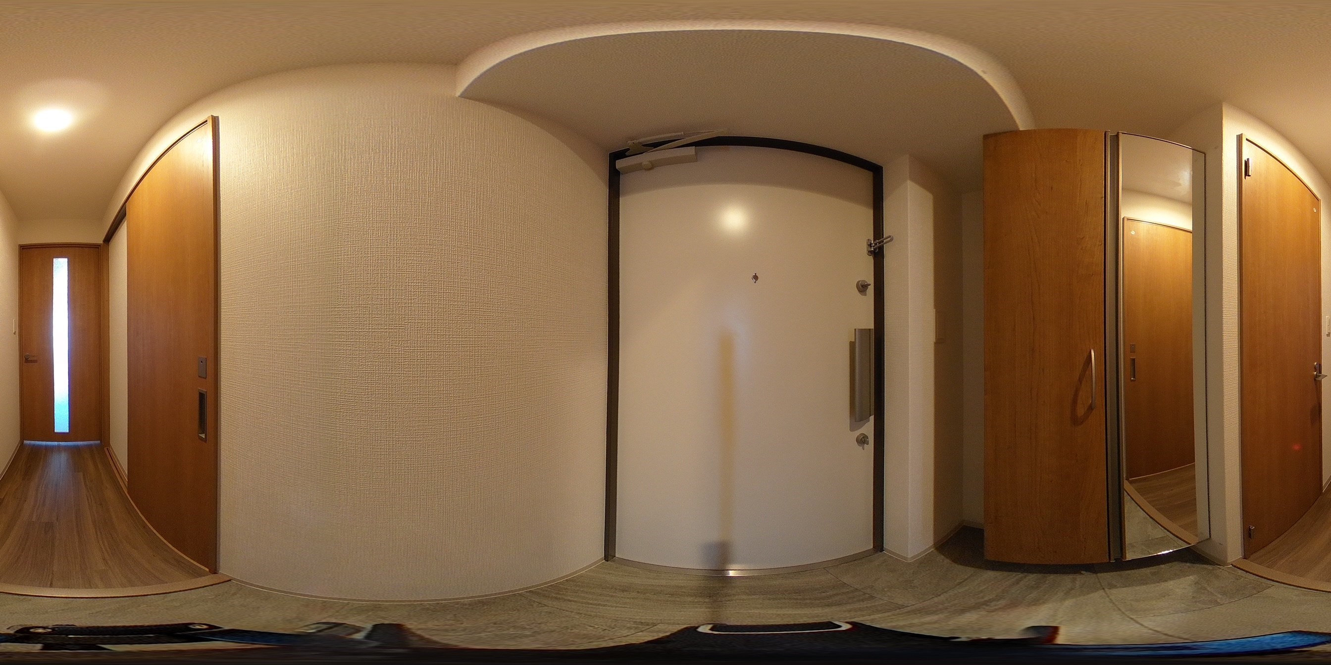 FREEDOMresidence堺大小路 玄関