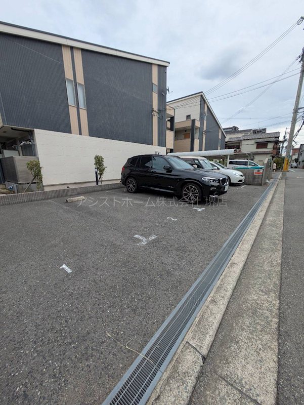 フジパレス津久野Ⅱ番館 駐車場