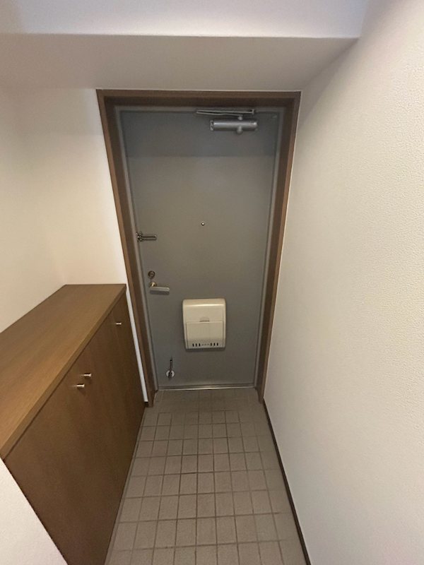 アソシア和泉府中 玄関