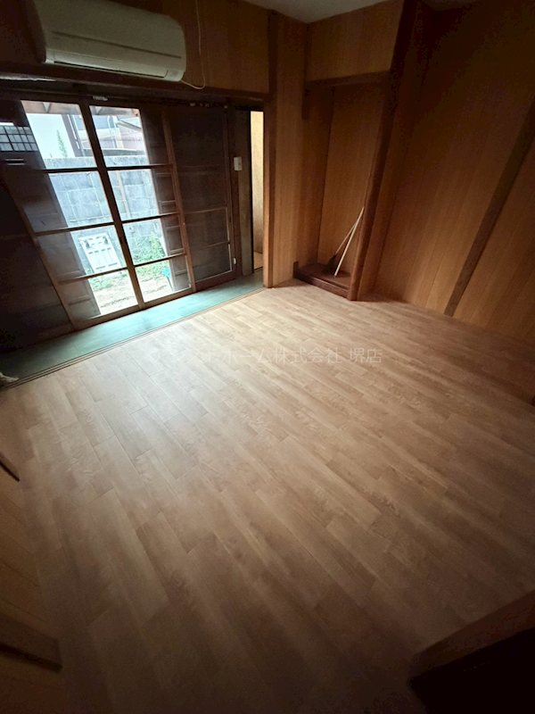 堺市西区浜寺石津町東戸建 ベッドルーム