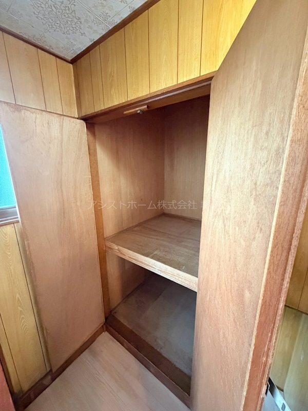 柳之町東戸建 収納