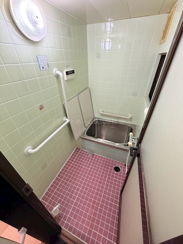 柳之町東戸建 風呂画像