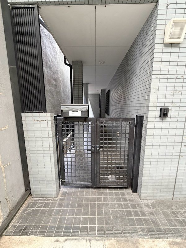 甲斐町東戸建 エントランス