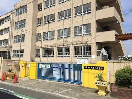 香ヶ丘戸建て 小学校