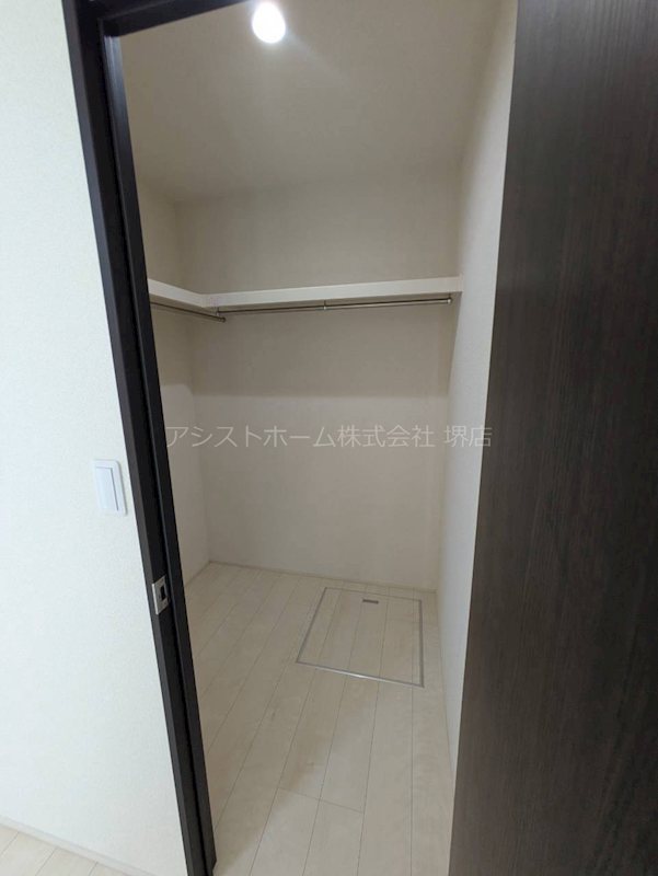 フジパレス堺諏訪森ノース 収納