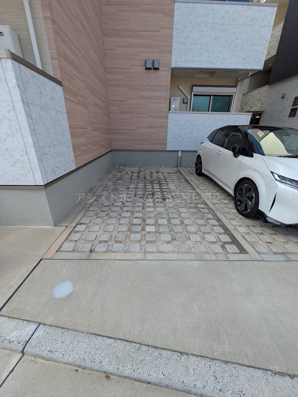 フジパレス堺諏訪森サウス 駐車場