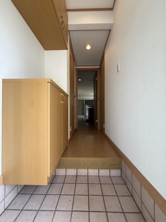 ケイズウエスト神戸 玄関